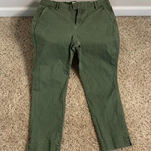 Gap Slim City Crop Green Pants